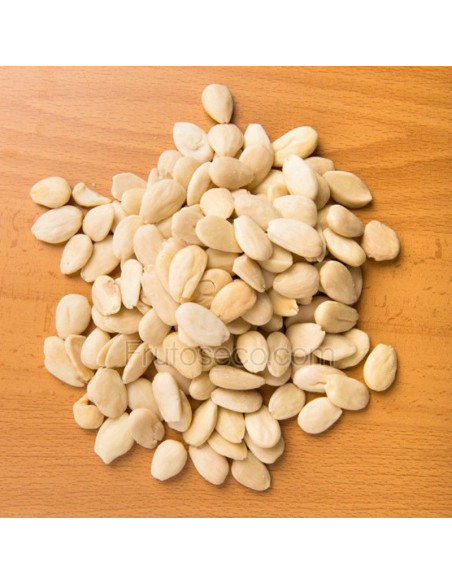 Almendra Comuna Cruda repelada 1kg